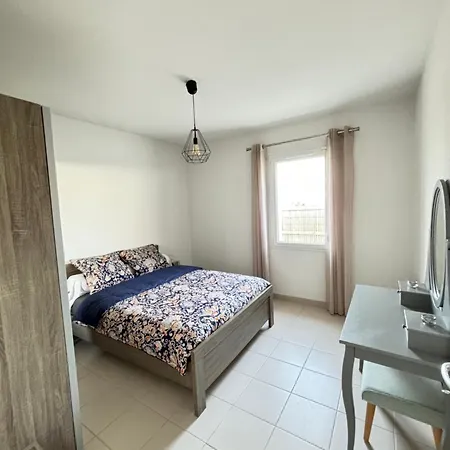 Escapade Feline מימיזן-פלאז'