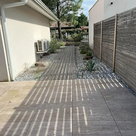 בית נופש Escapade Feline *